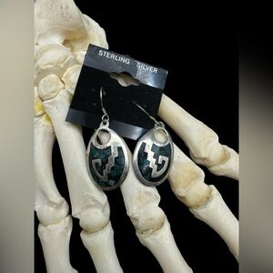 Vintage Southwest Aztec Sterling Silver Crushed Malachite Teardrop Earrings 1”